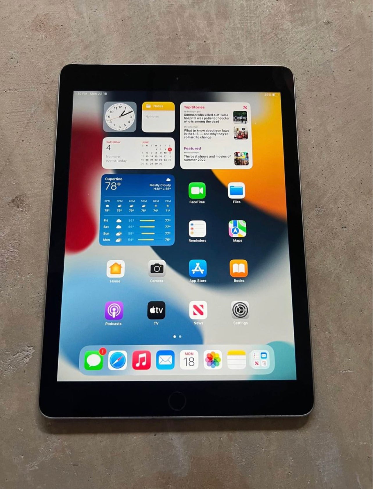 Apple iPad Air 2 16GB WiFi 9.7 Inch Tablet - Black