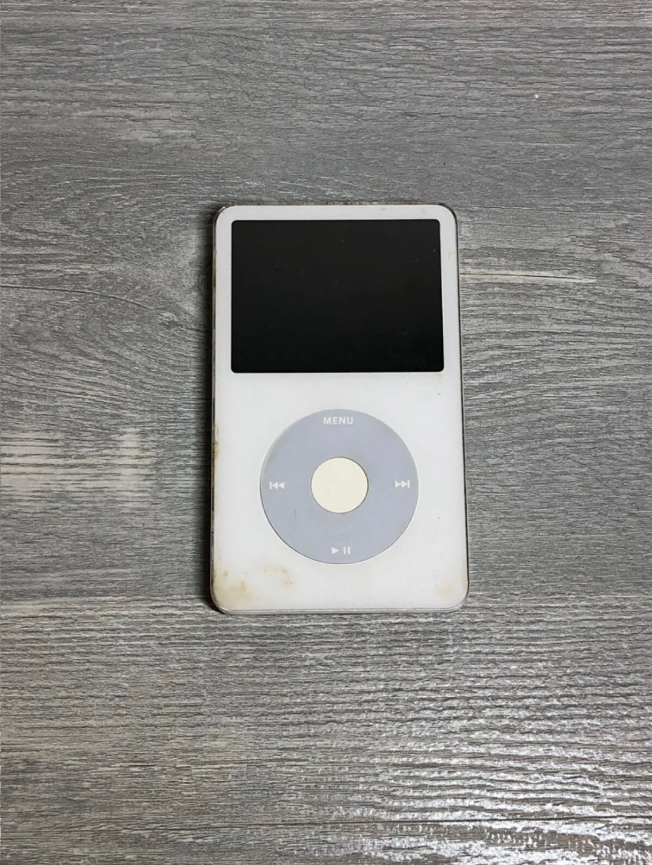 Apple iPod Classic 5th Generation 30GB MP3 Player - White
