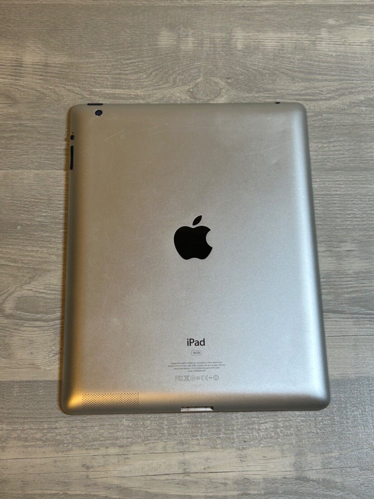 Apple iPad 3rd 16GB WiFi Tablet - White Black – Fairfax Eletronics LLC